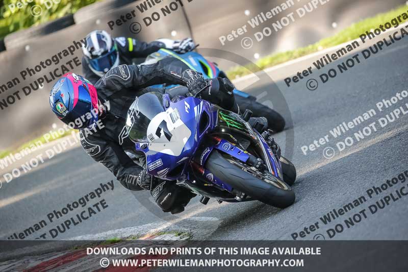 cadwell no limits trackday;cadwell park;cadwell park photographs;cadwell trackday photographs;enduro digital images;event digital images;eventdigitalimages;no limits trackdays;peter wileman photography;racing digital images;trackday digital images;trackday photos